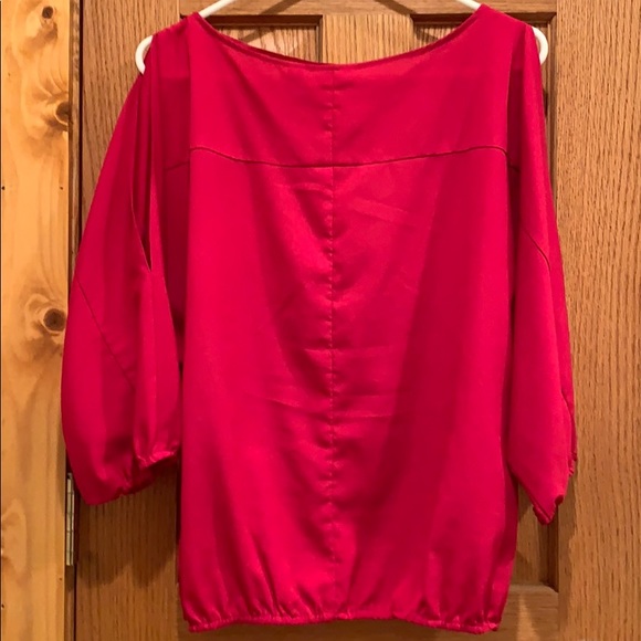 Magenta slit-sleeve New York & Co blouse, medium - Picture 7 of 8